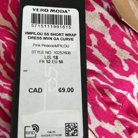 Animal print pink wrap around dress - Picture 6 of 6